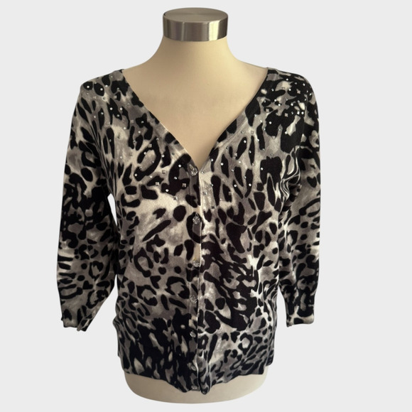 Relativity M Button Front Cardigan Sweater 3/4 Sleeve Bling Black Gray Print - Picture 1 of 9